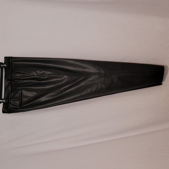 𝅺Alfani Women's Faux Leather Finish Slim Fit Petite Pants - Picture 7 of 16